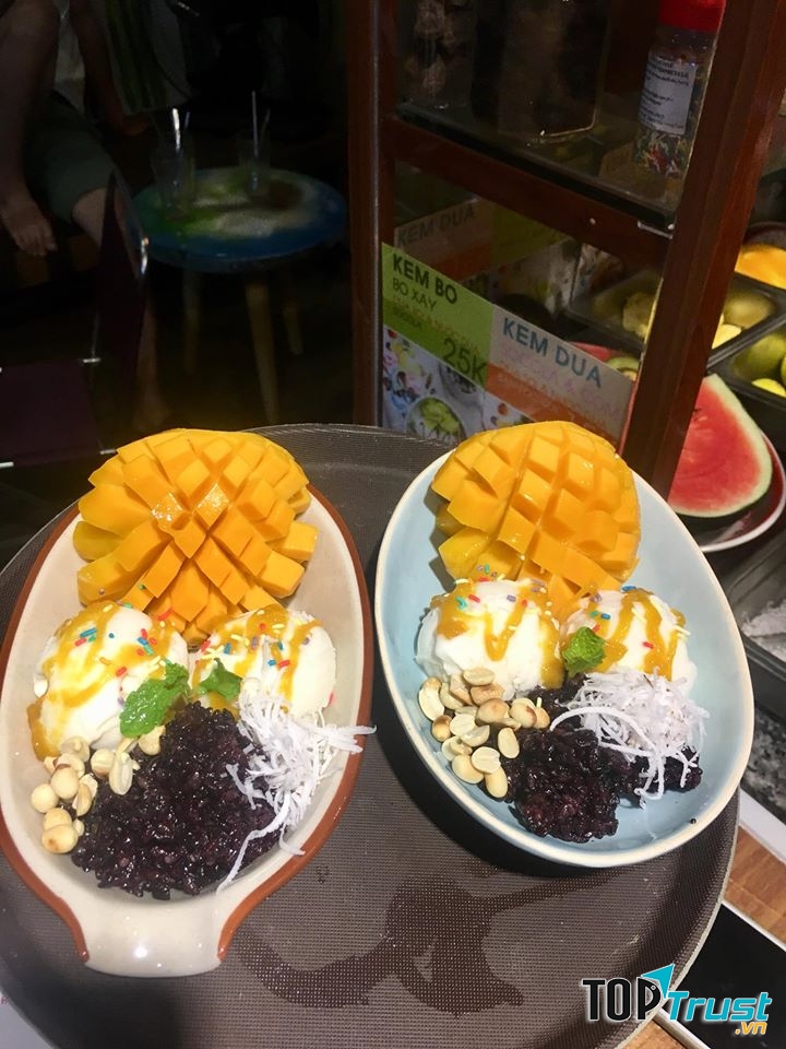 Cafe Ice-Cream Mum