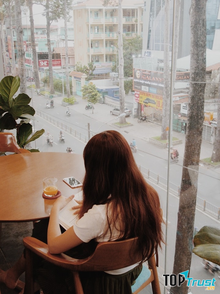 Cafe nhà sách Cá Chép