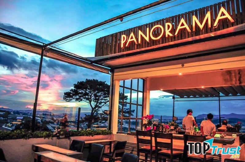 Là một trong quán cà phê có view đẹp nhất Đà Lạt