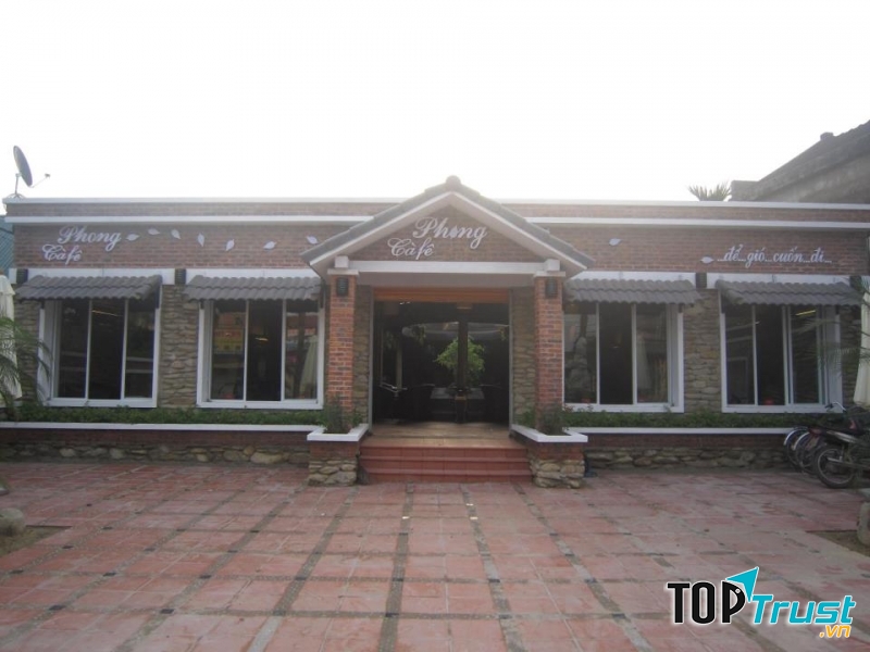 Toàn cảnh quán từ ngoài vào