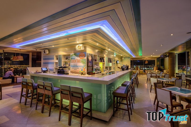 Cafe Rooftop À La Carte