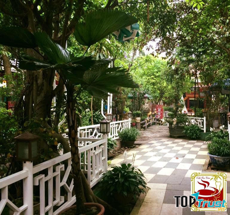 Cafe sân vườn Giáng Xưa