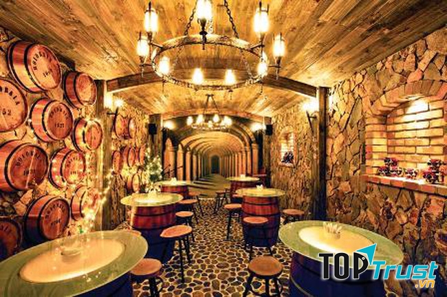 Cafe Thị trấn 3 Cây Chổi