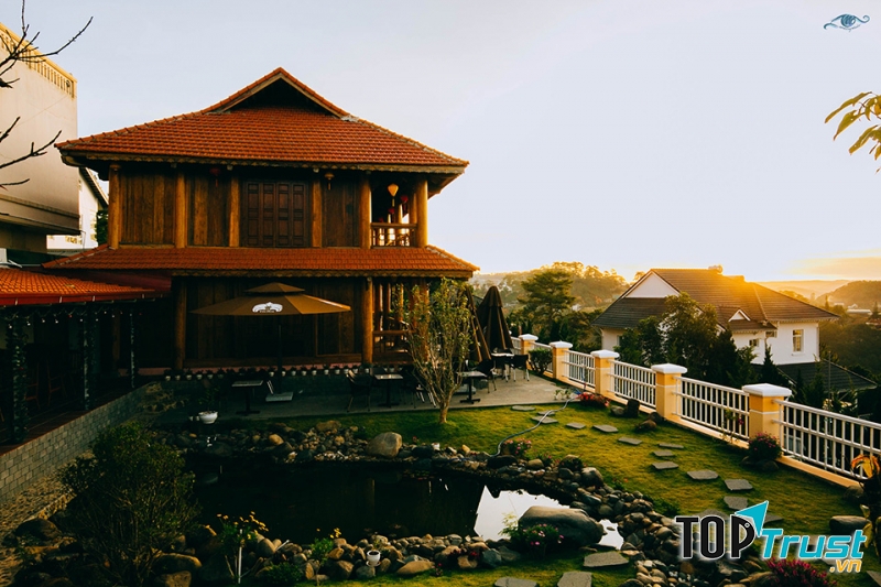 Khung cảnh buổi chiều tuyệt đẹp tại quán