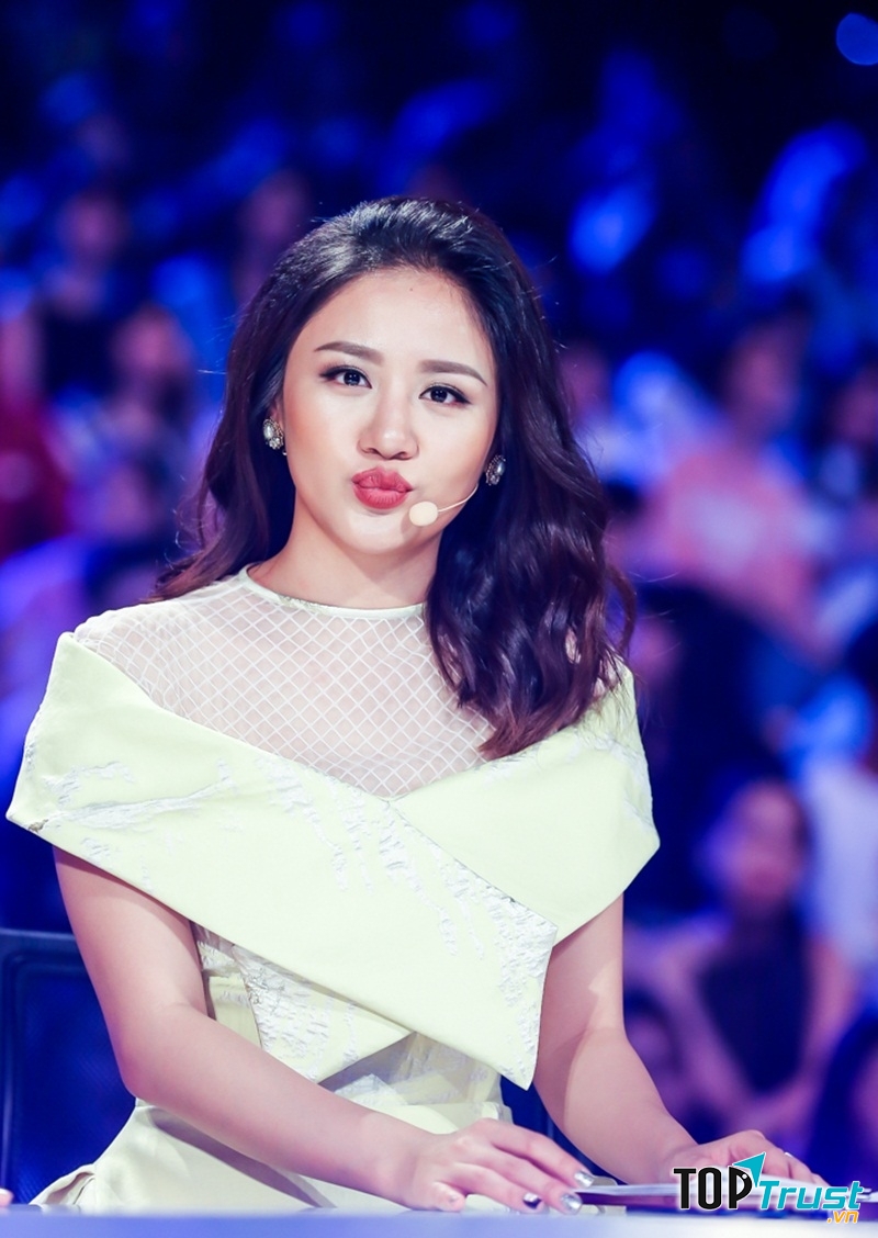 Nữ ca sĩ Văn Mai Hương-Trưởng thành từ cái nôi của Văn hóa Nghệ thuật Quân đội