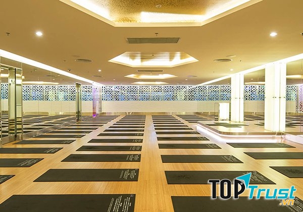 Không gian rộng rãi và sang trọng tại California Fitness & Yoga Centers Long Biên