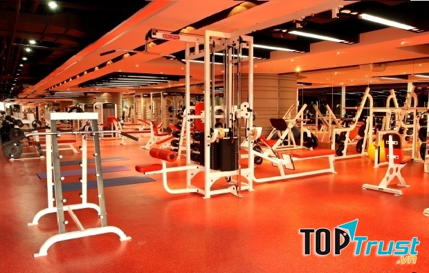 Phòng tập rỗng rãi, đầy đủ trang thiết bị