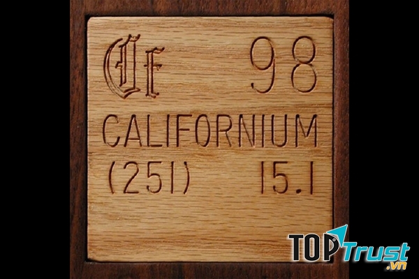 Californium-252: 27 triệu USD/gram (571,2 tỷ VNĐ/gram)