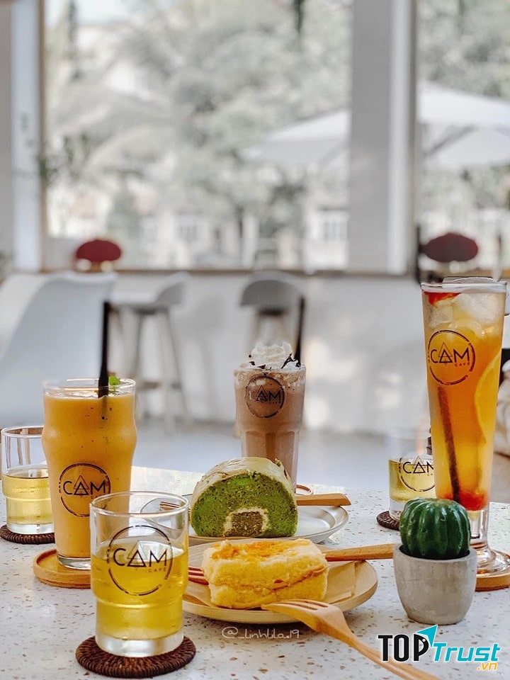 Cam Cafe