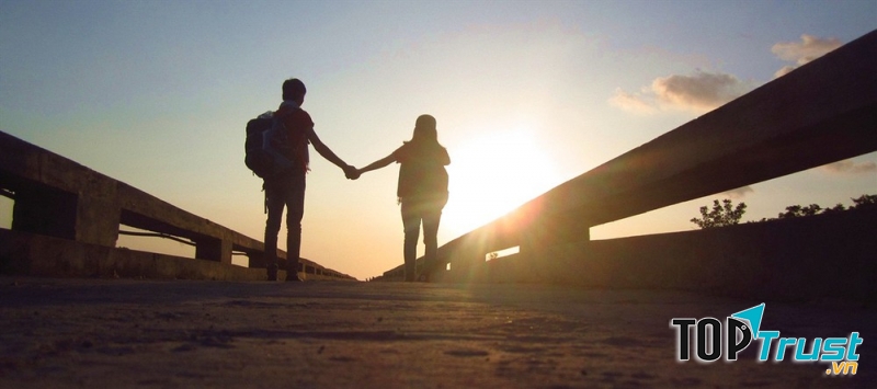 Yêu là khi ở cạnh một người bạn luôn được là chính mình