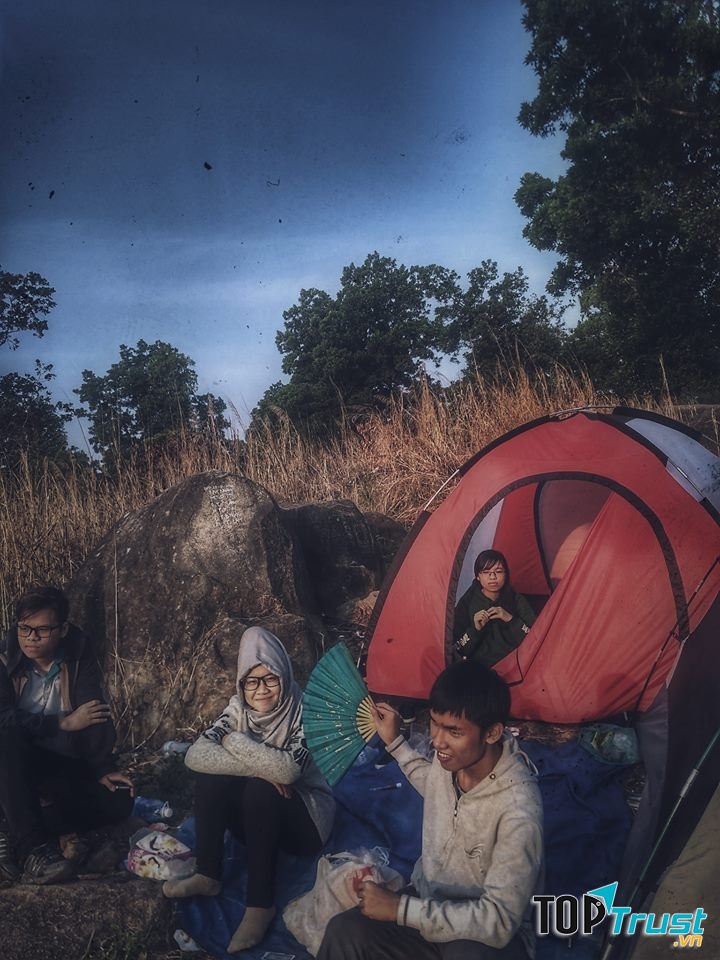 Và kết nối bạn bè