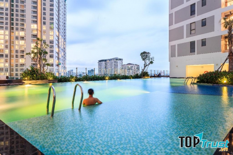 CAMILLA HOUSE - RIVER GATE - INFINITY EDGE POOL