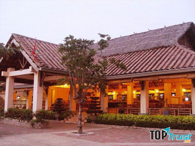 Ngoại cảnh Cần Giờ resort.