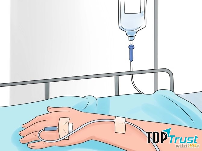 Truyền nước cũng là một giải pháp khắc phục thiếu nước ối
