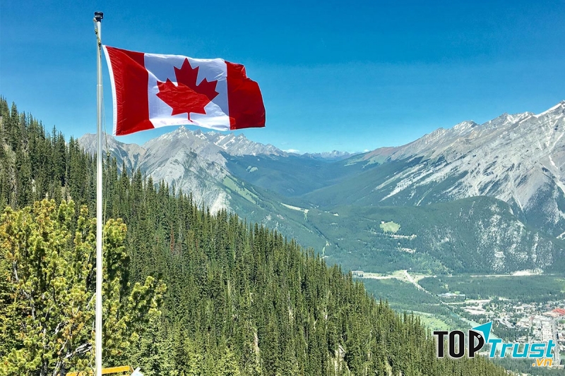 Nền kinh tế lớn thứ mười thế giới đang đứng trước Nga.