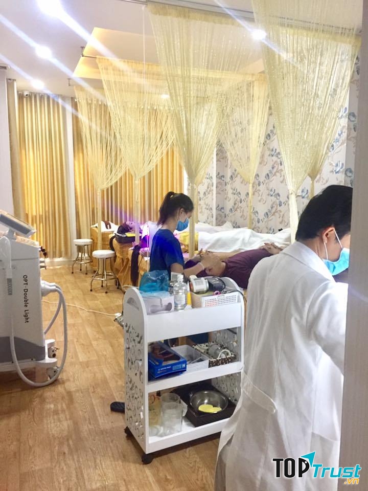 Trị mụn tại Canary Spa là một giải pháp được nhiều người tìm đến.