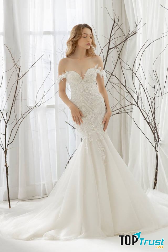 Canary Studio & Bridal