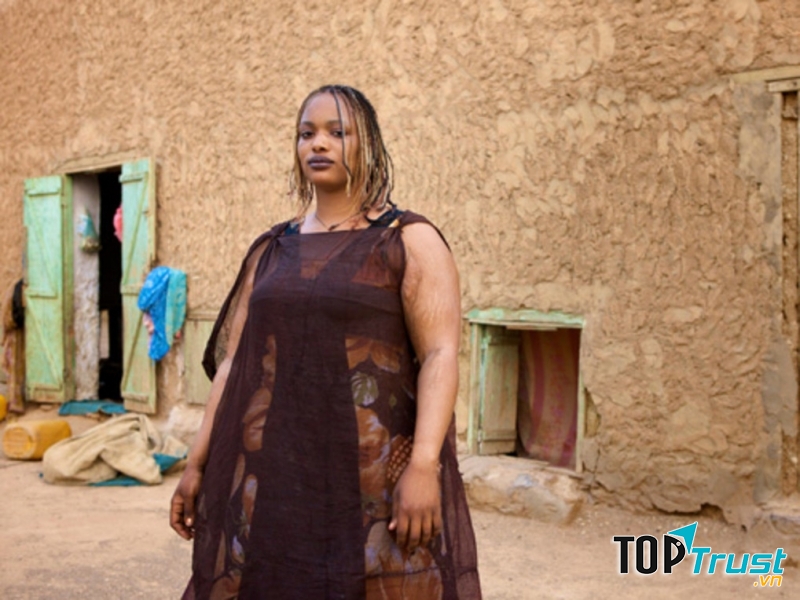 Quan niệm về phụ nữ càng mập trông càng  gợi cảm của tộc người Mauritania