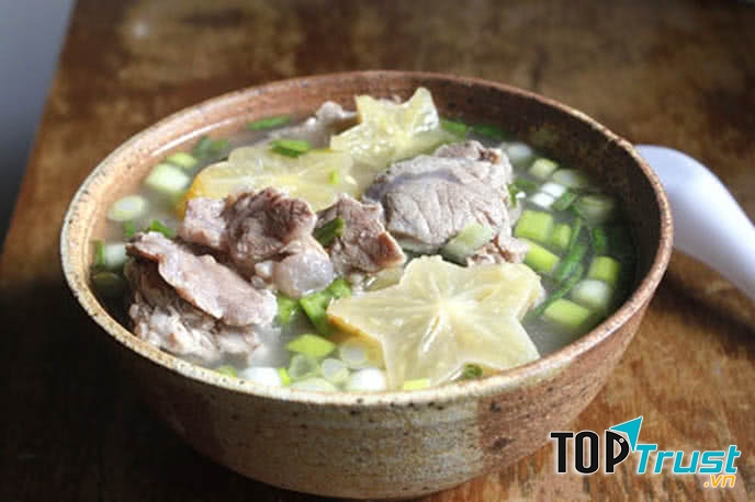 Canh bắp bò nấu khế