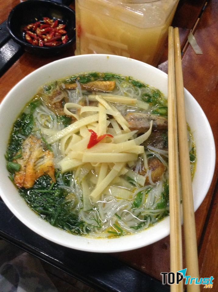 Canh, Bún & Miến Cá Quỳnh Côi - 245 Giải Phóng