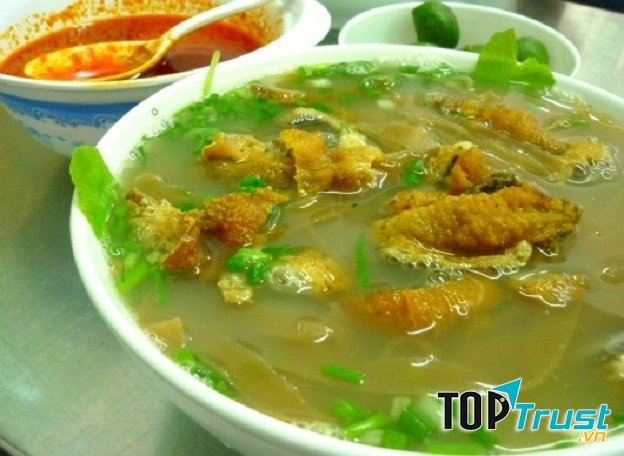 Canh cá Quỳnh Côi