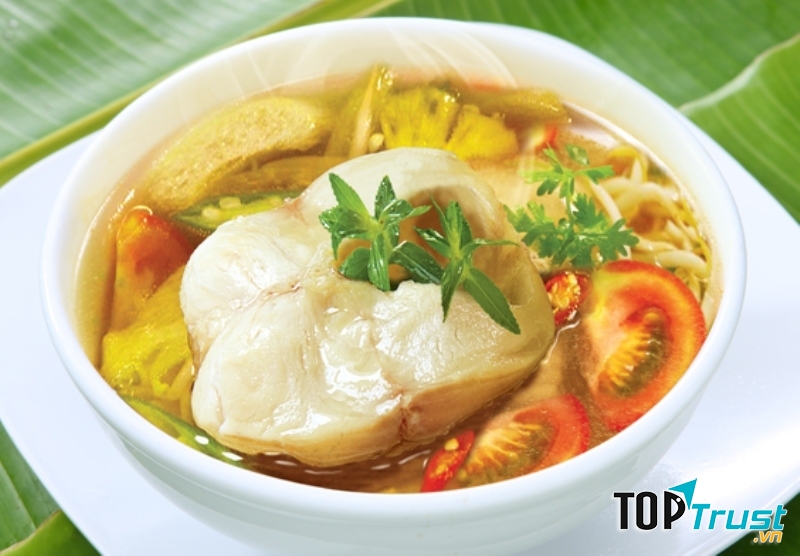 Canh chua cá lóc
