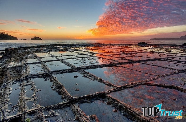 Cánh đồng đá tự nhiên tại Tasmania