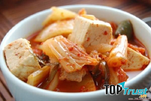 Canh kim chi đậu phụ