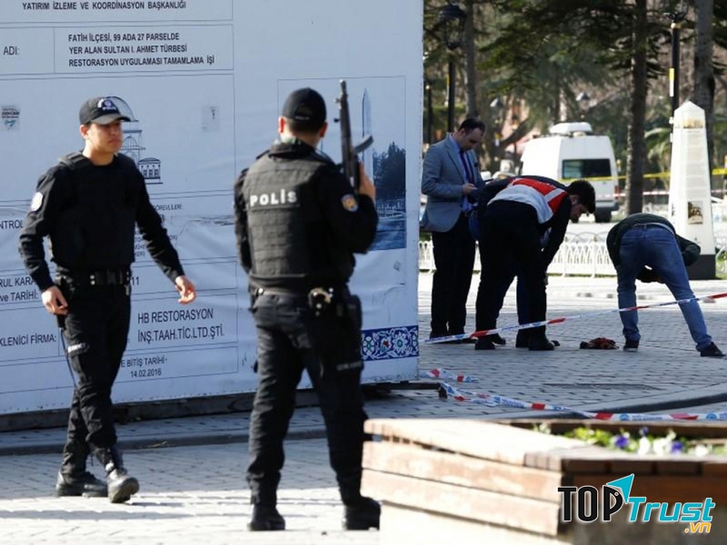 Họ vẫn có thể phải đối mặt với những rủi ro và bất trắc có thể xảy đến bất cứ lúc nào