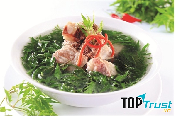 Canh sườn non đinh lăng vừa ngon vừa bổ cho não