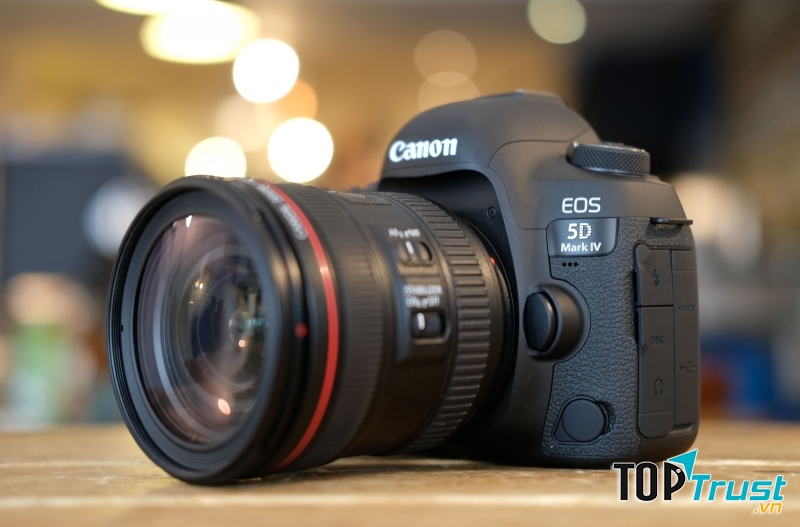 Chiếc máy ảnh Canon EOS 5Dmark IV - một trong những dòng máy cao cấp nhất hiện nay của Canon.