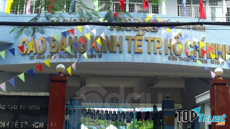 Cao đẳng kinh tế TP. HCM