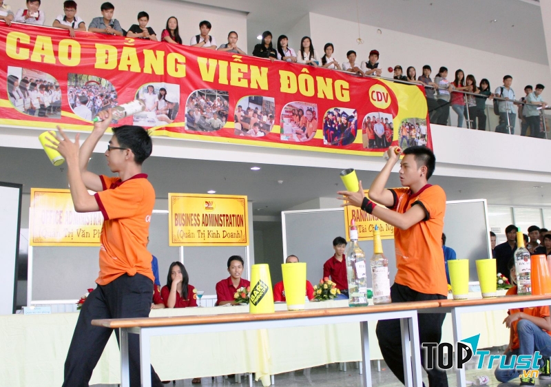 Cao đẳng Viễn Đông