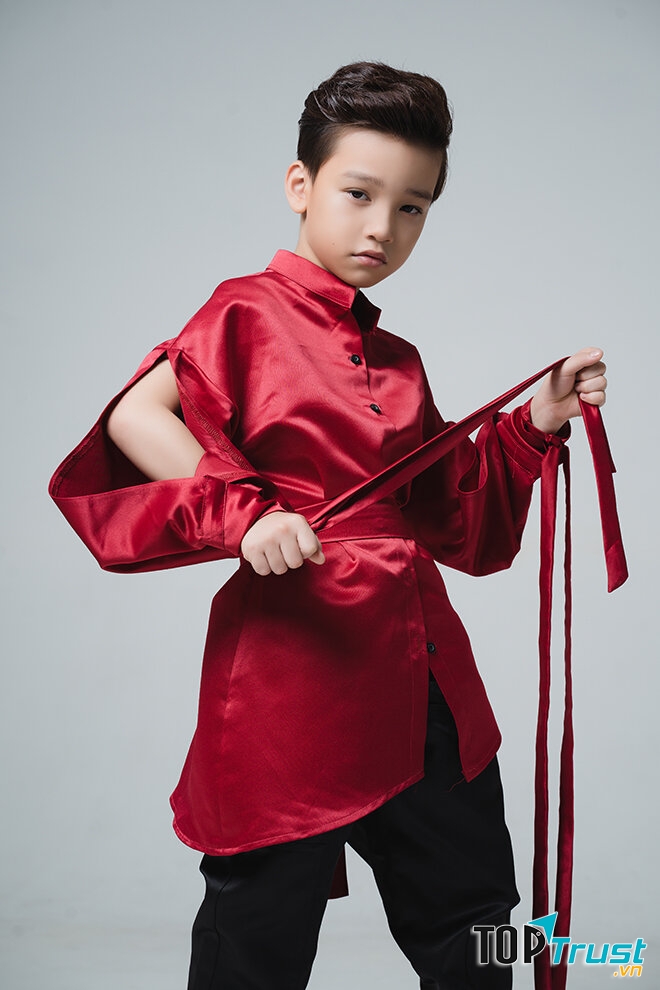 Mẫu nhí Cao Hữu Nhật