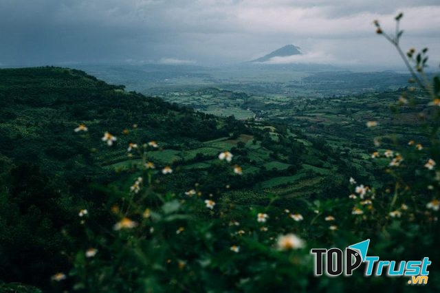 Cao nguyên Vân Hòa nổi tiếng bởi phong cảnh hữu tình