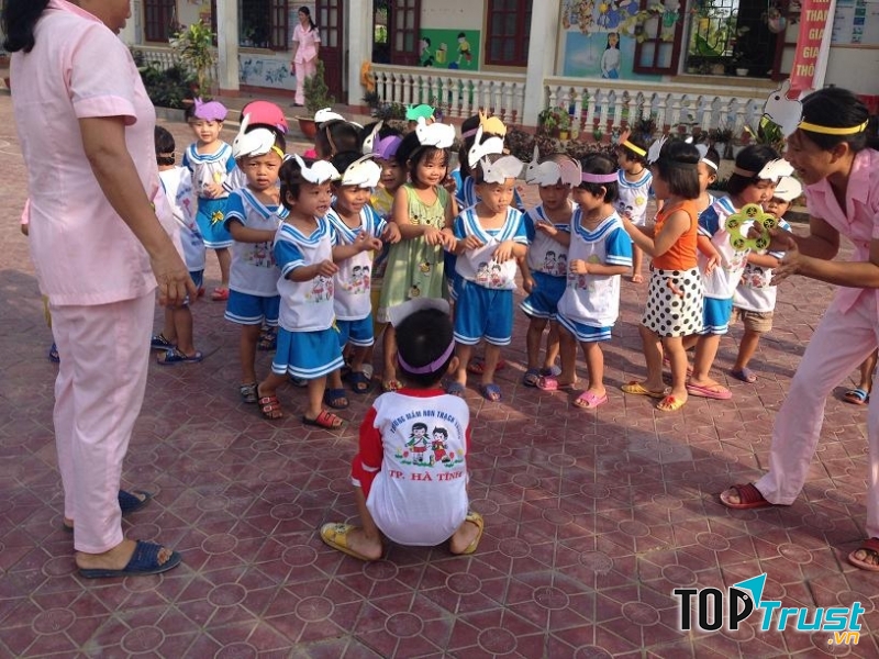 Cáo và thỏ - trò chơi vận động dành cho trẻ mầm non hay nhất
