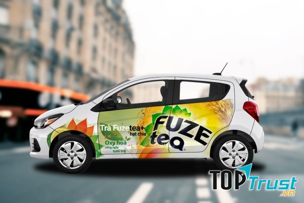 CarAd là loại hình quảng cáo bằng những tấm Decal dán trên xe ô tô cá nhân trên toàn quốc, buộc người đi đường phải xem dù muốn hay không.