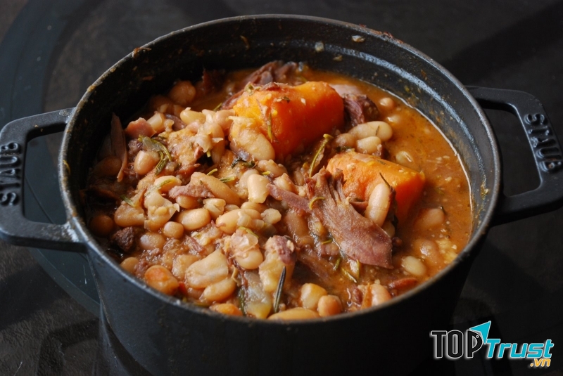 Cassoulet - đỉnh cao của sự tỉ mỉ và khéo léo
