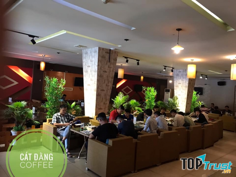 Cát Đằng Coffee & More