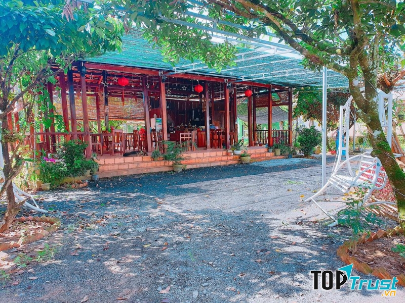 Cat Tien River Lodge