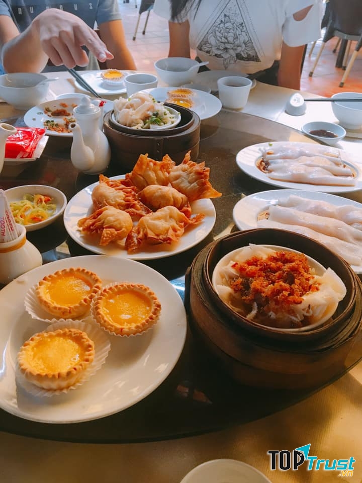 Cát Tường Restaurant