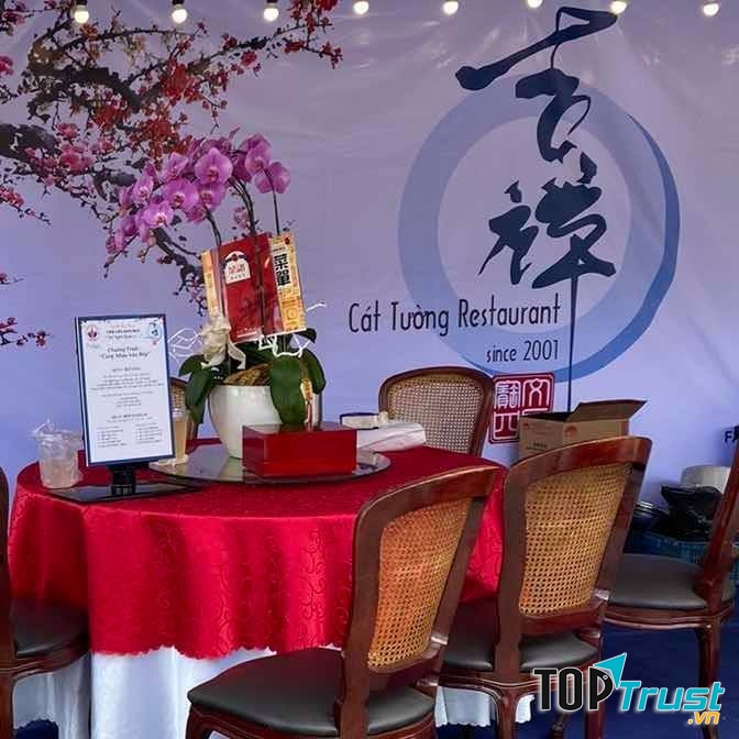 Không gian nhà hàng