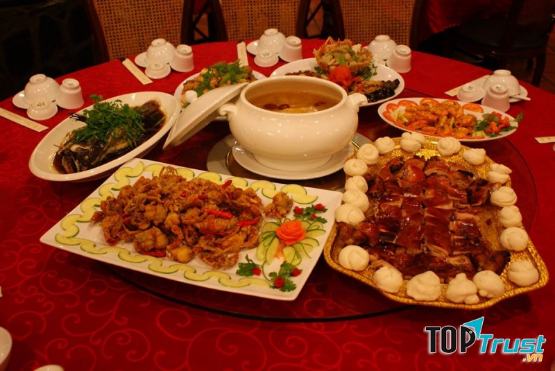 Món ăn tại nhà hàng