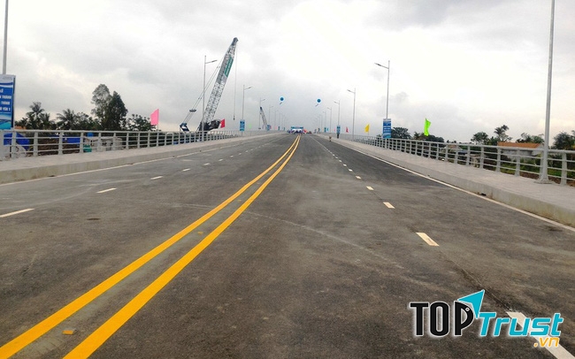 Cầu Bạch Đằng