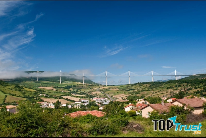 Cầu cạn Millau của Pháp
