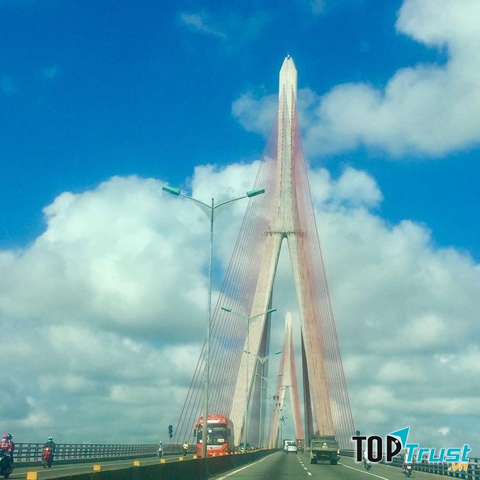 Toàn cảnh cầu Cần Thơ