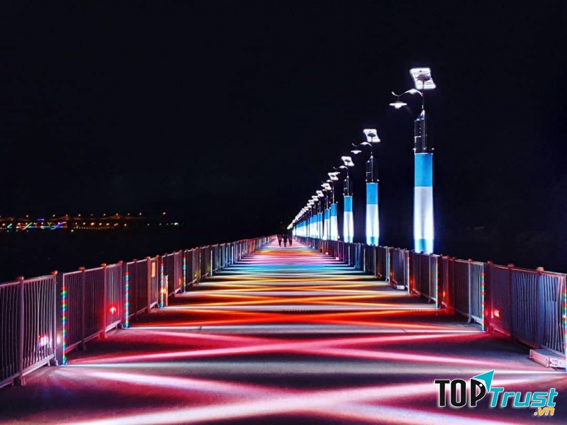 “Cầu Cầu Vồng” Hồ Tangeum Ở Chungju