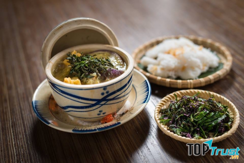 Cau Go Vietnamese Cuisine
