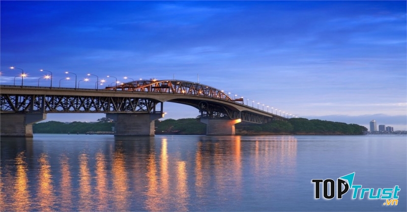 Cầu hải cảng Auckland