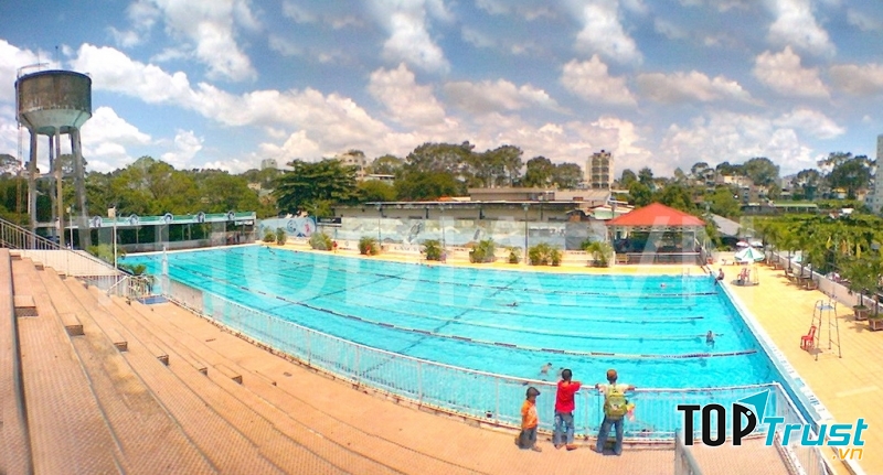 Toàn cảnh Câu Lạc Bộ Bơi Lội Lam Sơn